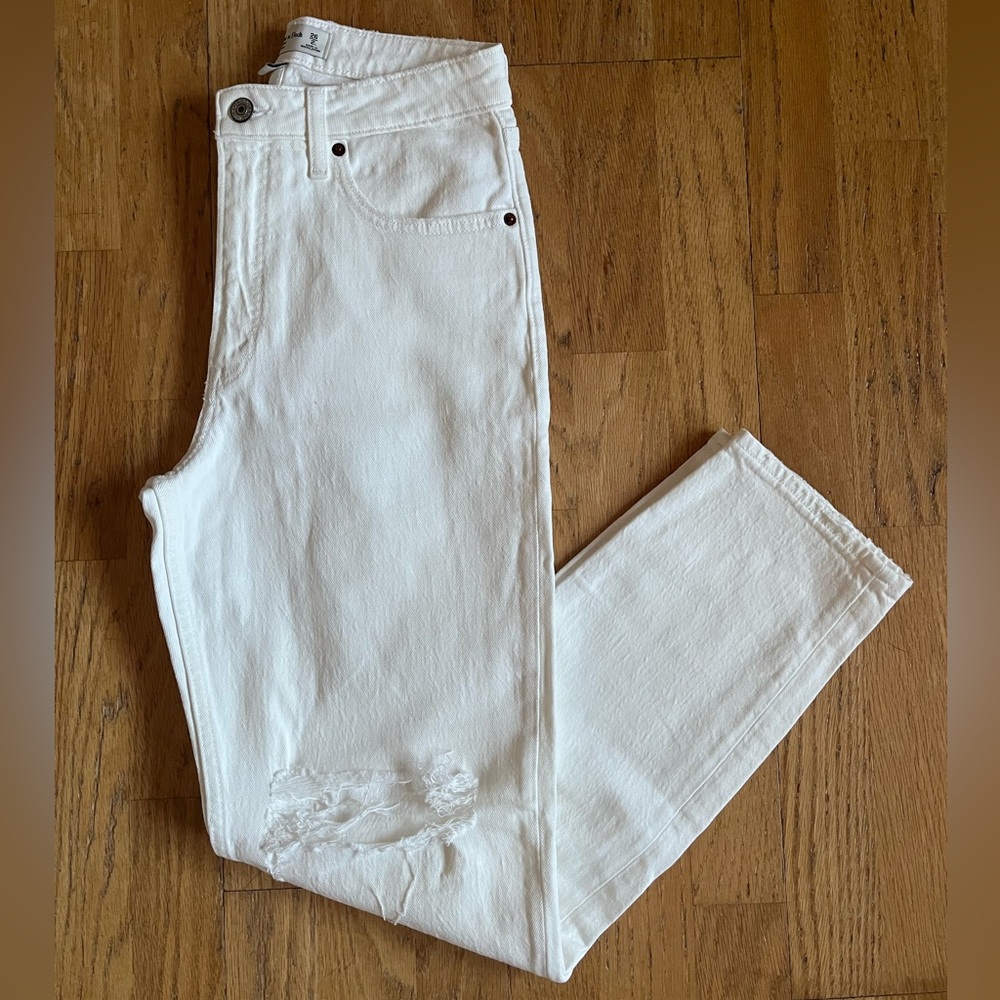 Abercrombie & Fitch Cream High Rise Mom Jeans